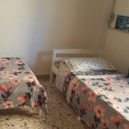 Flat In Olbia Centro Appartement Buitenkant foto